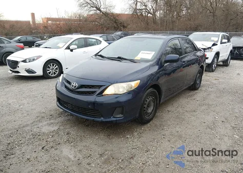 2011 Toyota Corolla Le z USA, uszkodzony, nr VIN 2T1BU4EE2BC629938